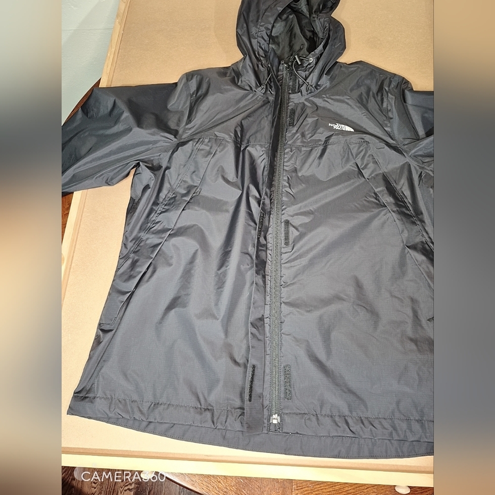The North Face Women's Black Windbreaker NWOT 1103/1653 - Picture 4 of 9